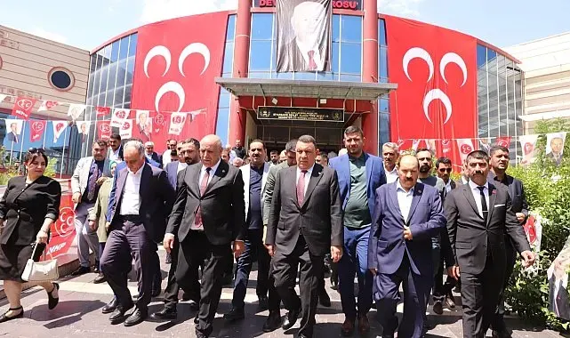 MHP Kayapınar Kongresinde Baver Bulut yeniden başkan seçildi
