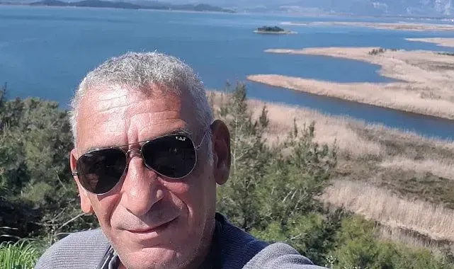 Kalp krizine yenilen öğretmen son yolculuğuna uğurlandı