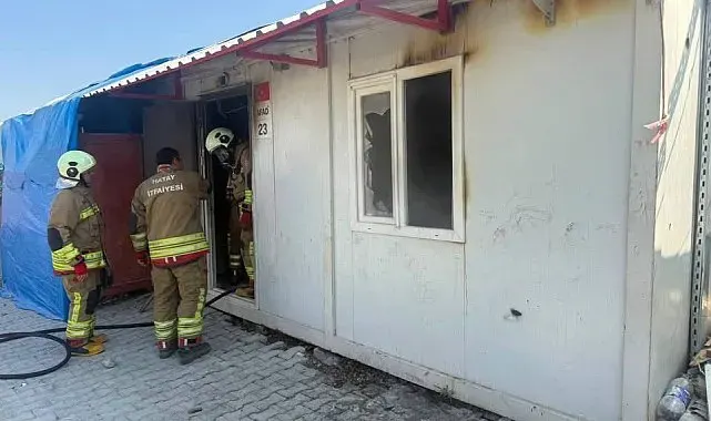 Antakya'da konteyner kentte çıkan yangın kontrol altına alındı