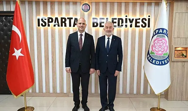 AK Parti Genel Başkan Yardımcısı İleri: "Isparta'da vatandaşlarımız başkanımızın hizmetlerinden memnun"