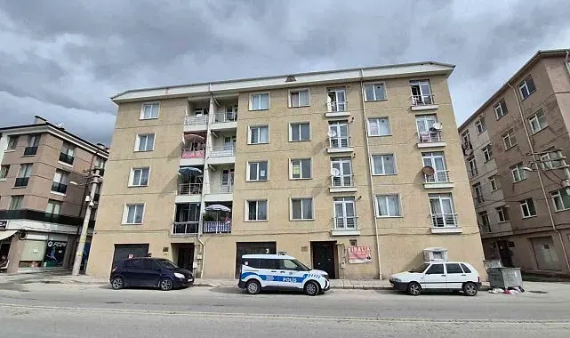 Eskişehir'de 58 yaşındaki adamın cesedini evde annesi buldu
