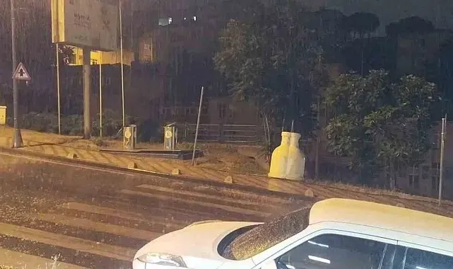 İstanbul'da beklenen yağış başladı