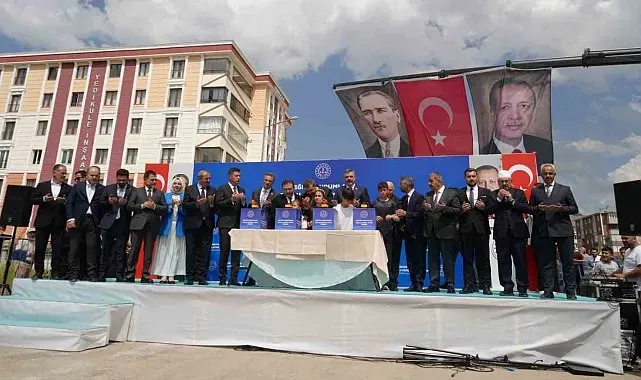 Bakan Çiftçi: "Selçuklu'dan Osmanlı'ya uzanan maarif geleneğimiz medeniyetimizin en güçlü sütunlarından biri hâline gelmiştir"