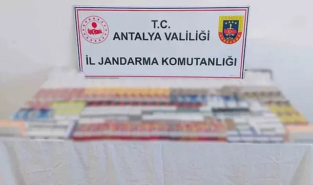Kemer'de çok sayıda kaçak ürün ele geçirildi