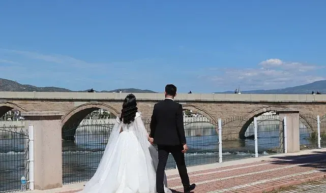 Horlamak hem boşanma hem tazminat sebebi
