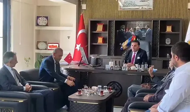 Eren Üniversitesi Rektörü Necmettin Elmastaş'ın Aydınlar belediye başkanı İbrahim Ergün ile Yemekli Toplantıda Buluştu