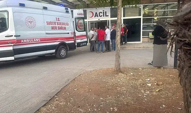 Dernek başkanı düğünde silah sıkmak isterken 2 kişiyi yaraladı
