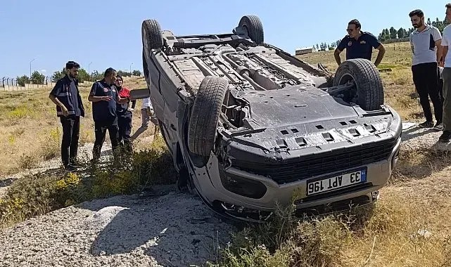 Kamyonet takla attı: 4 yaralı