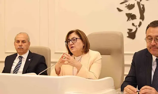 Şahin, Şehitkamil muhtarlarıyla bir araya geldi