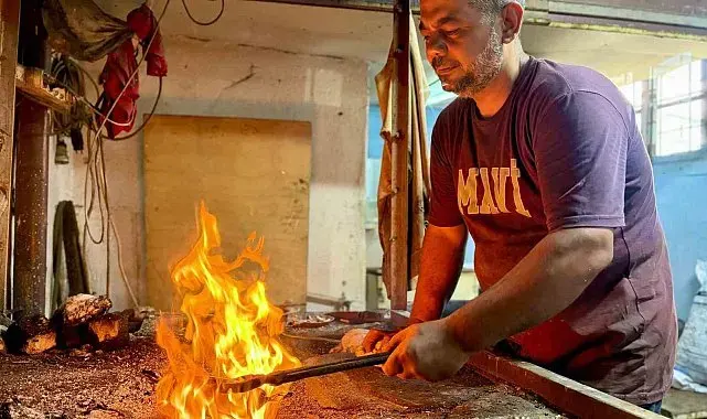 70 derecelik ateşte 35 yıllık mesai