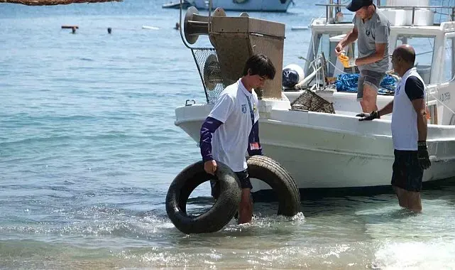 Deniz Dibi Temizliğinin 10. Etabı Türkbükü'nde gerçekleştirildi