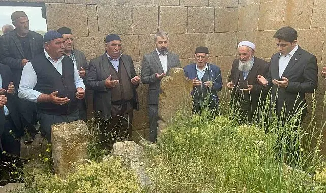 Tekman Kaymakamı Demirkol'dan Şeyh Süleyman Efendi Türbesi'ne ziyaret