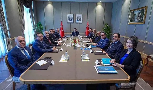 Turgut Özal Tıp Merkezi'nin ihtiyaçları Cumhurbaşkanı Yardımcısı Cevdet Yılmaz'a aktarıldı