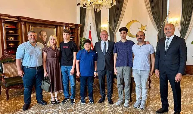 İskenderun'da 2 öğrenci LGS'den tam puan aldı