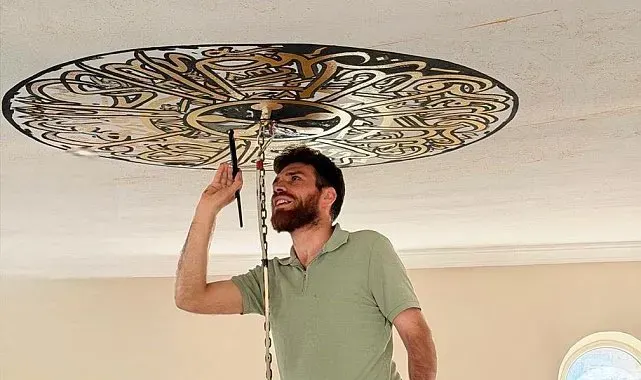 İmamın sanat sevgisi camiye yansıdı
