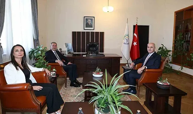 TBMM Başkanı Kurtulmuş, DEM Parti Grubu'nu ziyaret etti