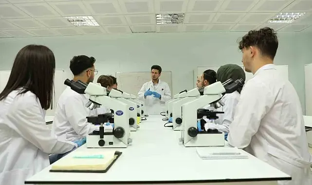 BARÜ'lü öğrencilerin TÜBİTAK 2209 başarısı devam ediyor