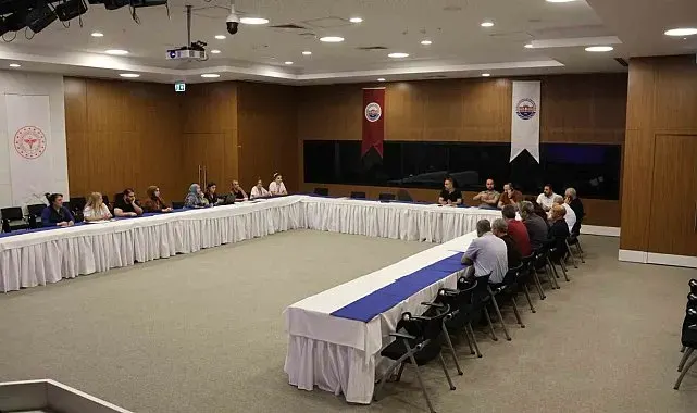 Fethi Sekin Şehir Hastanesi'nde çalışan memnuniyeti ele alındı