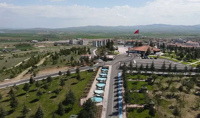 Millet bahçesiyle ilçenin çehresi değişti