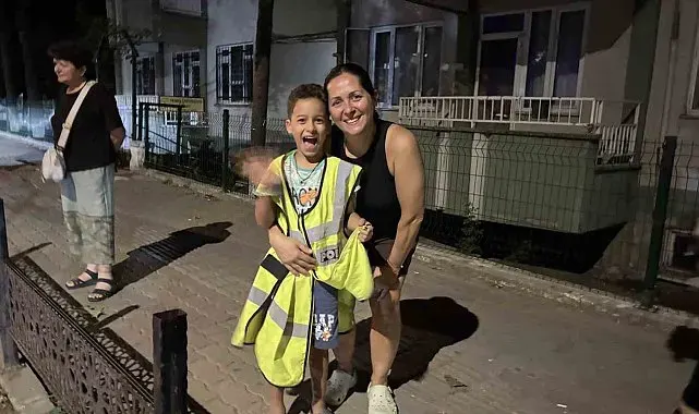Trafik polislerinden işitme engelli kardeşlere yürek ısıtan sürpriz