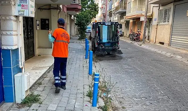 Efeler'de temizlik çalışmaları devam ediyor