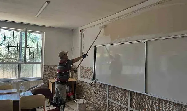 Salavatlı İlkokulu yeni eğitim yılına hazırlanıyor