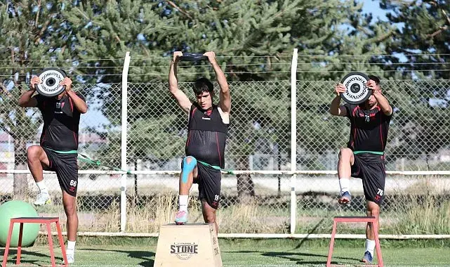 Sivasspor'da yeni sezon hazırlıkları tam gaz