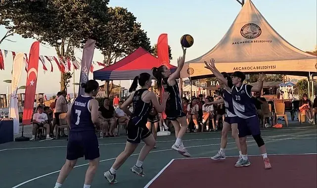 Akçakoca'da 3x3 sokak basketbolu şampiyonları Bolu ve Muğla oldu