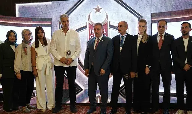 Sivas'ta "4. İsmail Güneş Basın Ödülleri" sahiplerini buldu