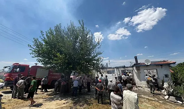 Müstakil evde yangın: Ev kullanılamaz hale geldi