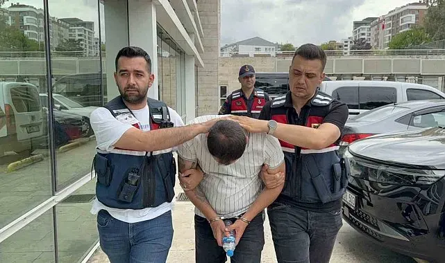 Jandarma, bagajdaki boya kutularında 2 bin 653 uyuşturucu hap ele geçirdi
