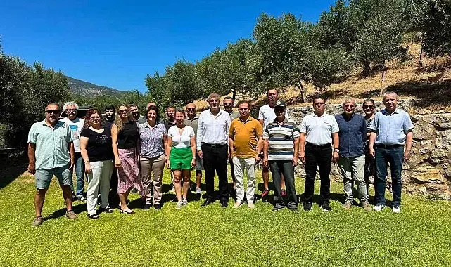Datça'da zeytin ve badem üreticileri birliği resmen kuruldu