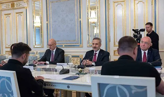 Bakan Fidan, Ukrayna Devlet Başkanı Zelenskiy ile bir araya geldi