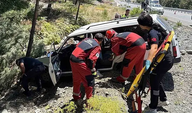 Muğla-Denizli karayolunda kaza: 2 yaralı