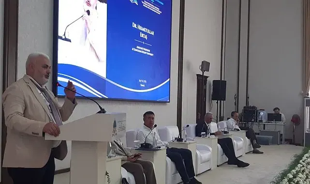 İlahiyat Fakültesi Dekan Yardımcısı Doç. Dr. Ertaş, Uluslararası İslam Medeniyeti Forumu'nda BEUN'u Başarıyla Temsil Etti