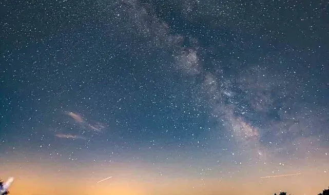 Gökyüzünde hayranlık uyandıran manzara