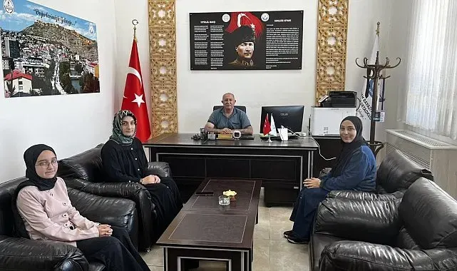 Bayburt'ta örgün eğitimle birlikte hafızlık programı 153'üncü mezununu verdi