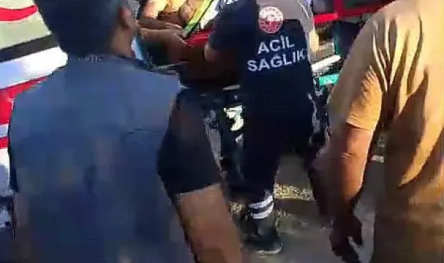 Freni boşalınca hareket eden traktörünün altında kalan sürücü ağır yaralandı