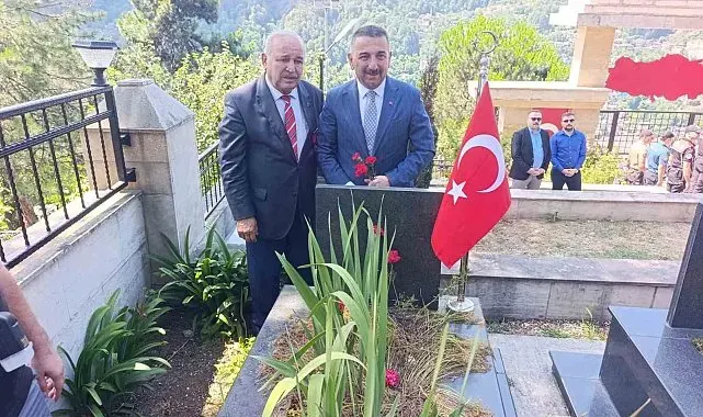 Zonguldak'ta 15 Temmuz Demokrasi ve Milli Birlik Günü'nde şehitlik ziyareti