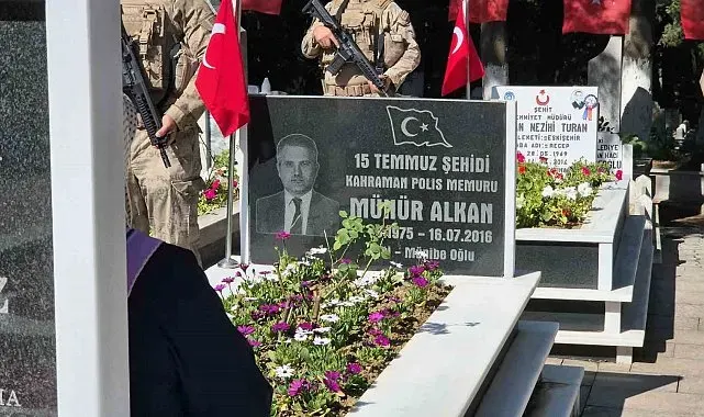 15 Temmuz şehidi Münür Alkan kabri başında anıldı