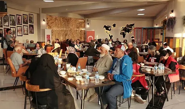 Bayburt'ta şehit aileleri ve gaziler onuruna yemek programı düzenlendi