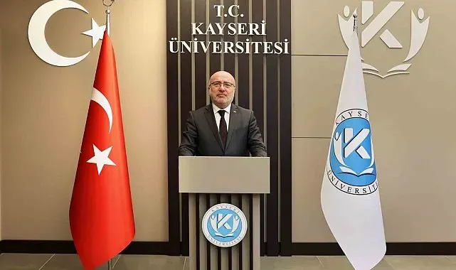 Rektör Karamustafa: "Hiçbir düşmana boyun eğmeyen milletimiz; hainlere hak ettikleri dersi vermiştir"