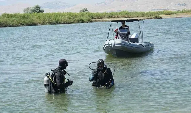 Murat Nehri'nde kaybolan Berat'ı arama çalışmaları 5'inci gününde