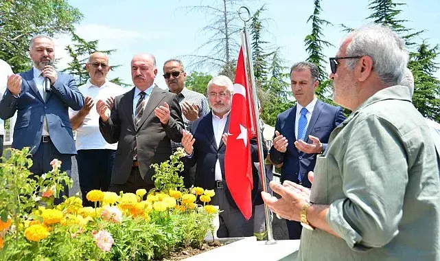 15 Temmuz şehidi Ali Karslı kabri başında dualarla anıldı