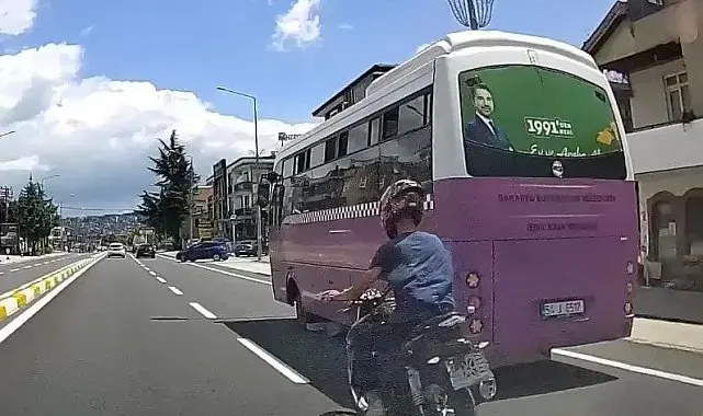 Makas attı, egzozu bağırttı: Plakasız motosikletli trafikte tehlike saçtı