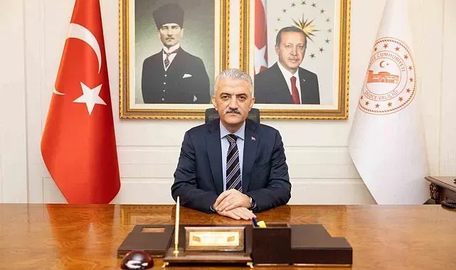 Vali Makas "15 Temmuz çıplak ellerle ihanete dur denilen gündür"
