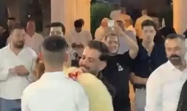 Osmaniye'de takı törenine kuzuyla geldi, damada hediye etti