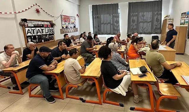 Burhaniye'de LGS Tercih Danışmanlığı Bilgilendirme Toplantısı yapıldı