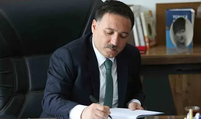 Vali Çiçek: "15 Temmuz 2016 gecesi aziz milletimiz dünya tarihine altın harflerle yazılan büyük bir destana imza atmıştır"