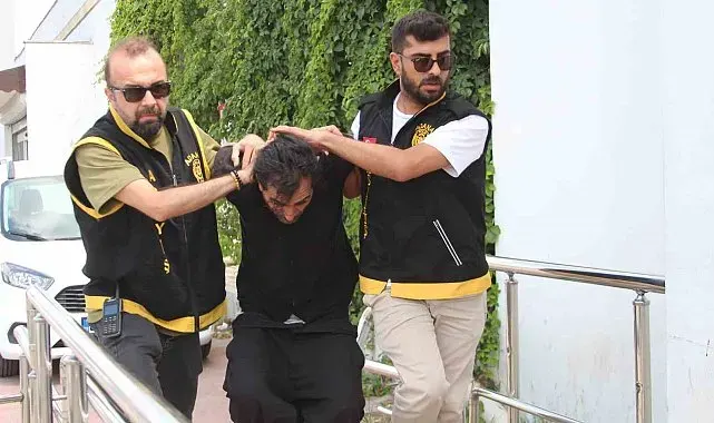 Birlikte yaşadığı kadını çekiçle darbedip boğazından bıçaklamıştı: "Sürekli dışarı çıkıp başkalarıyla görüşüyordu"